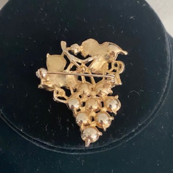 BUNDLE Opalescent White Shell Flower & Goldtone Black Enamel Rhinestone Brooches - Picture 5 of 9